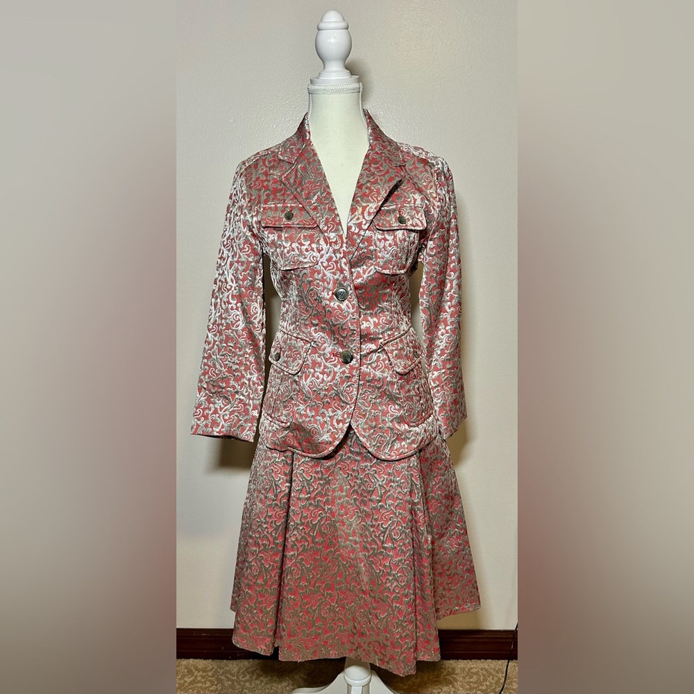 Chic Pink and Silver Patterned Skirt Set